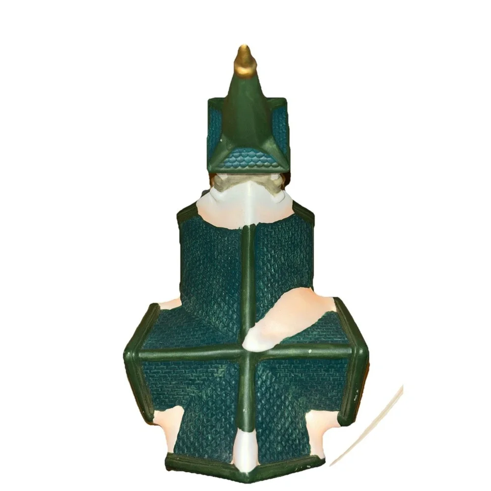 Galleria Lighted Church Fine Porcelain 1990's Vintage Plug-in C7 Bulb